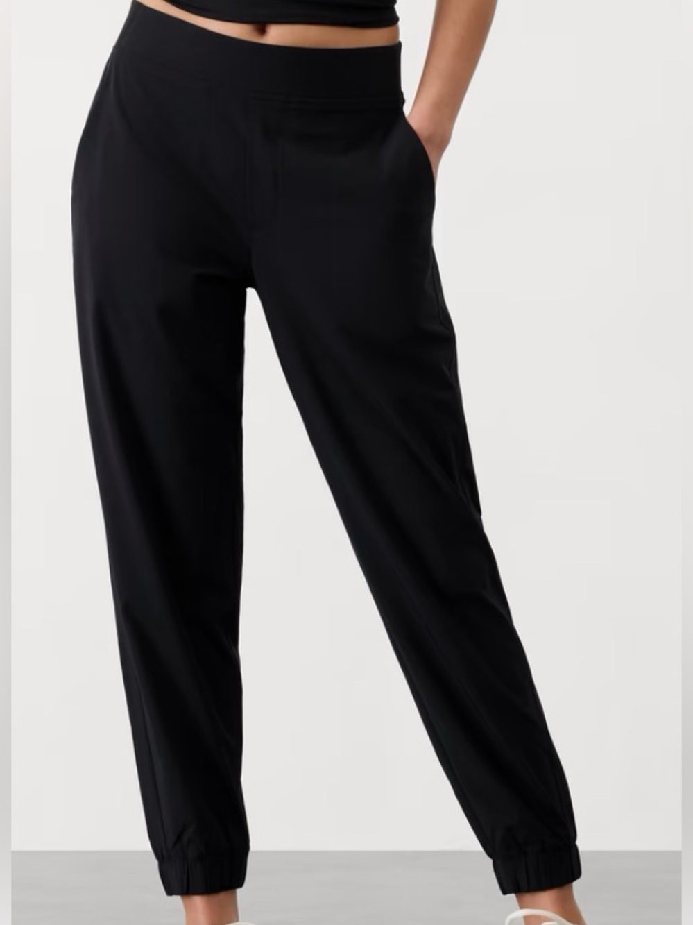 Athleta Brooklyn Mid-rise Joggers, Black, Size 6P
